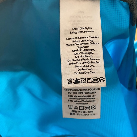 Eddie Bauer, lightweight nylon/polyester, packable, windbreaker. - Picture 5 of 11
